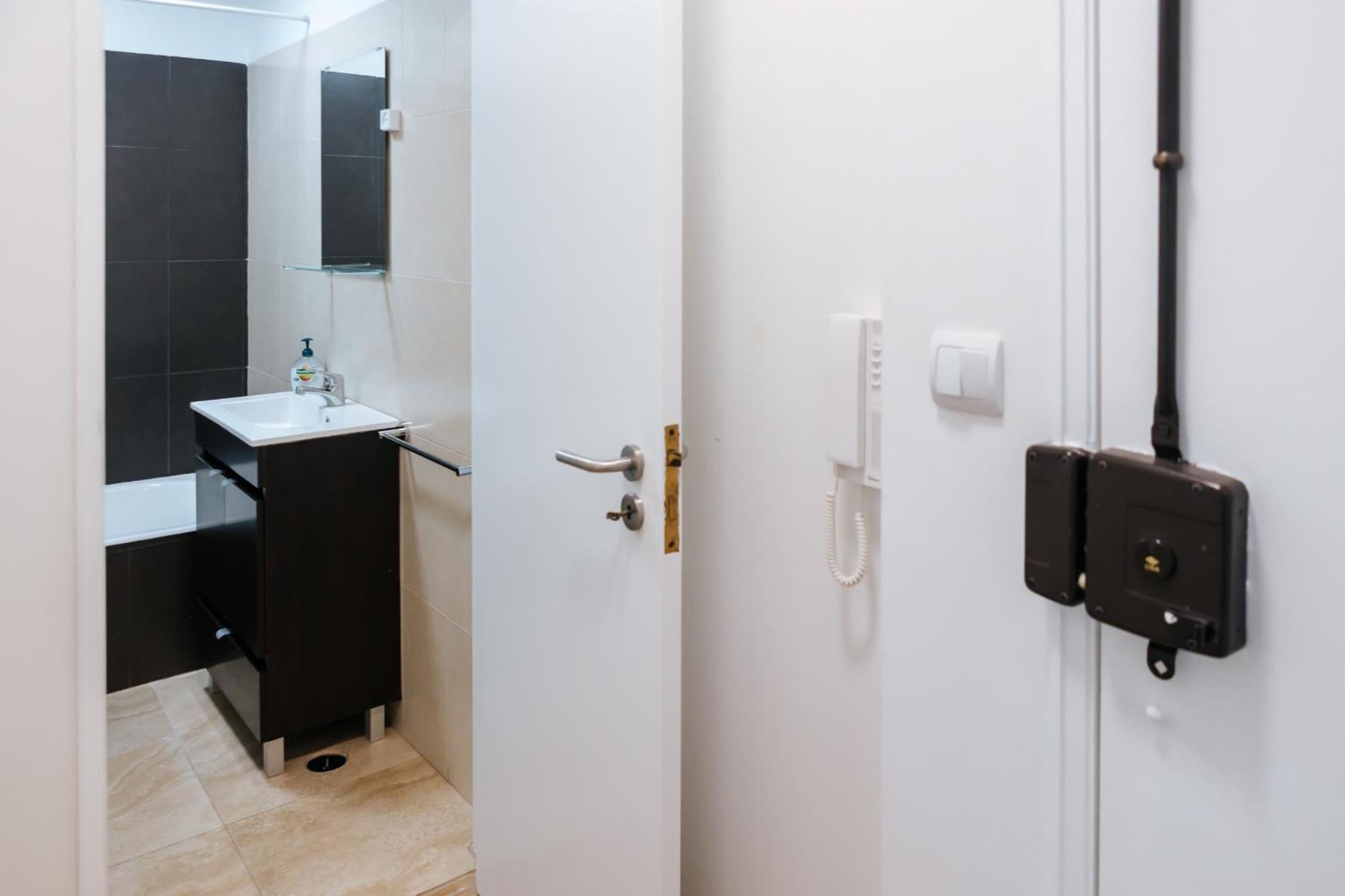 - Almirante Reis Ii Apartment *